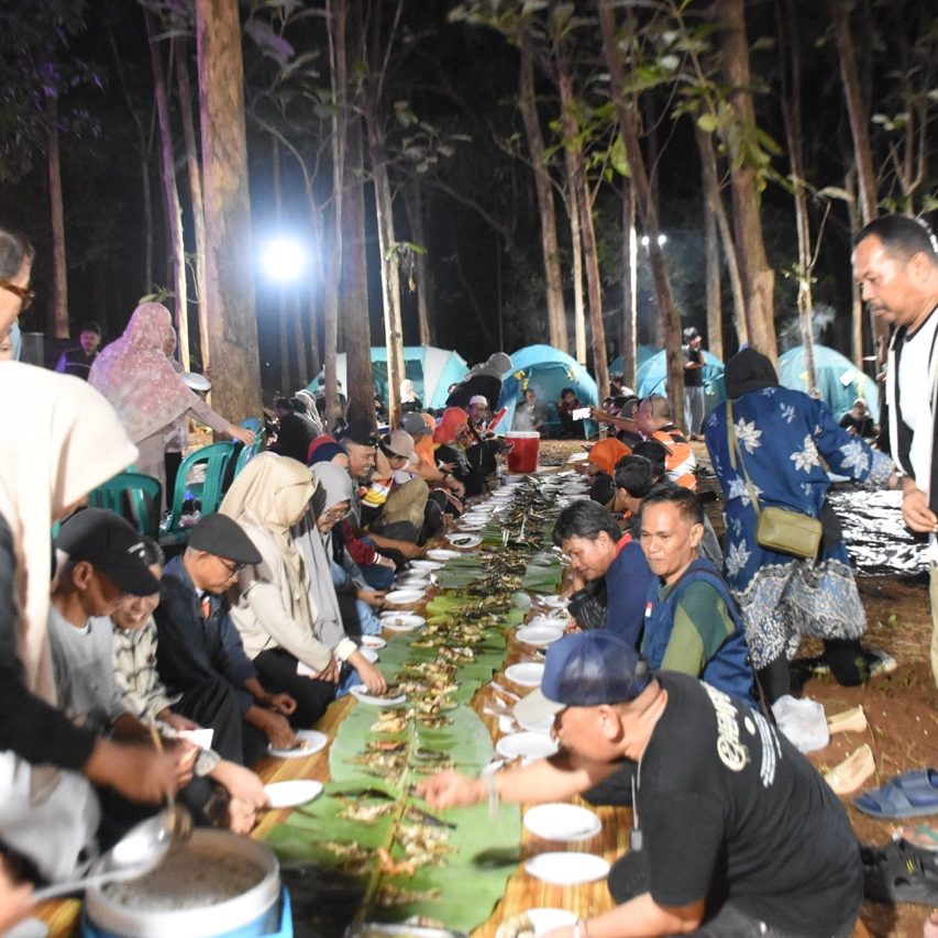 Malam Akrab di Hutan Jati: Saat Sekat Akademik Luruh dalam Kemah Budaya FIB Unhas