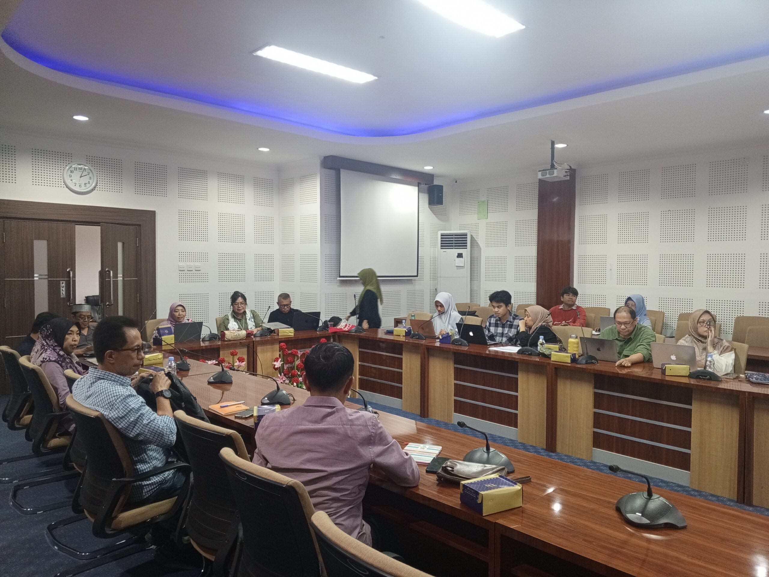 FIB Unhas Gelar Bimtek Persiapan Asesmen Lapangan, Perkuat Strategi Akreditasi Program Studi